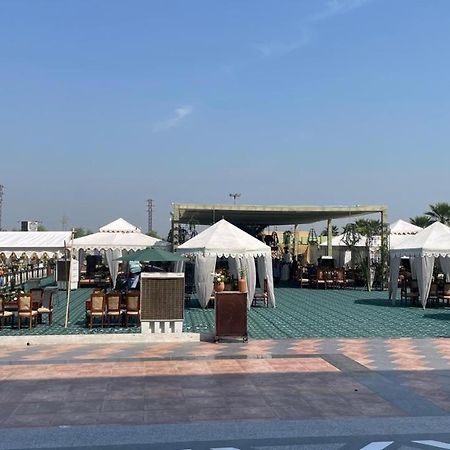 Nawāshahr Grand Hotel Nawanshahr מראה חיצוני תמונה