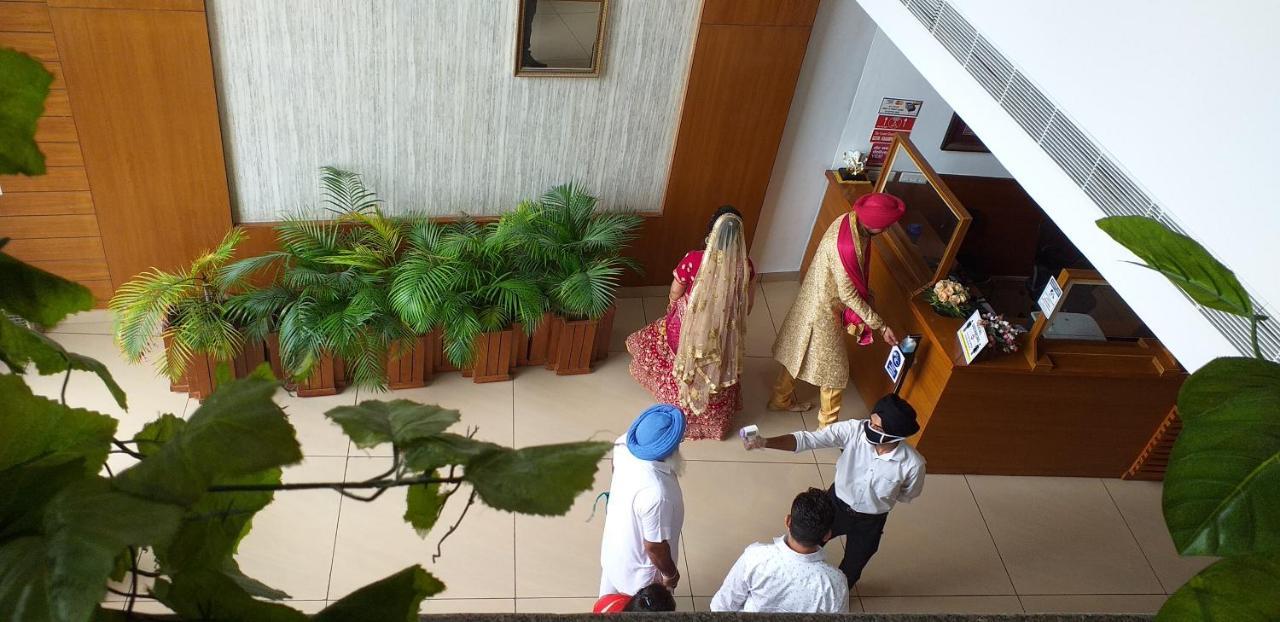 Nawāshahr Grand Hotel Nawanshahr מראה חיצוני תמונה