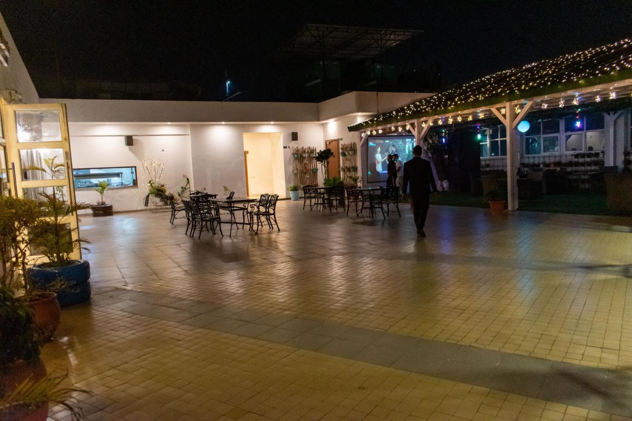Nawāshahr Grand Hotel Nawanshahr מראה חיצוני תמונה