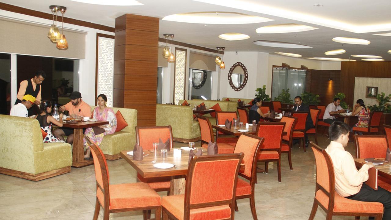Nawāshahr Grand Hotel Nawanshahr מראה חיצוני תמונה