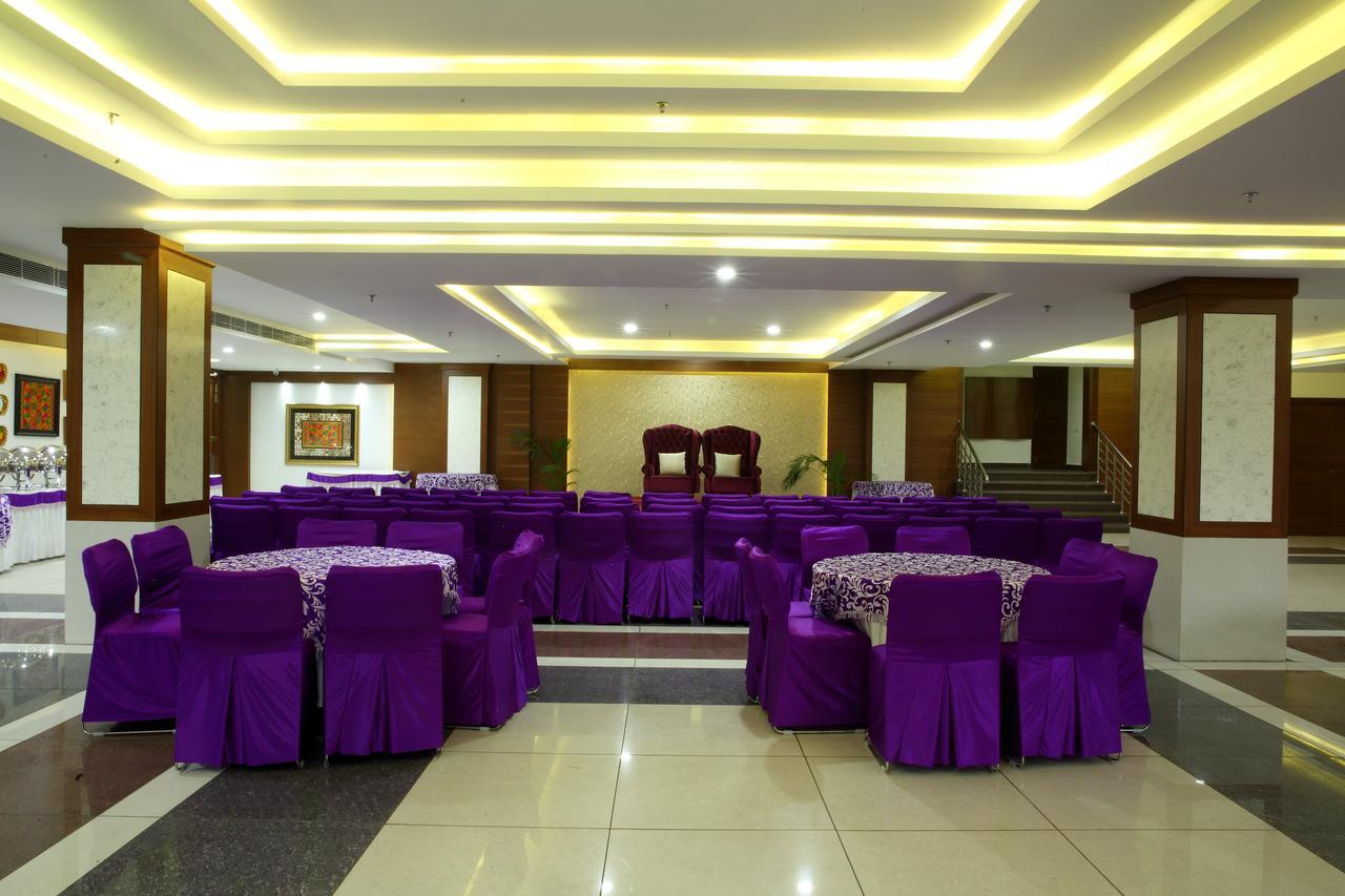 Nawāshahr Grand Hotel Nawanshahr מראה חיצוני תמונה