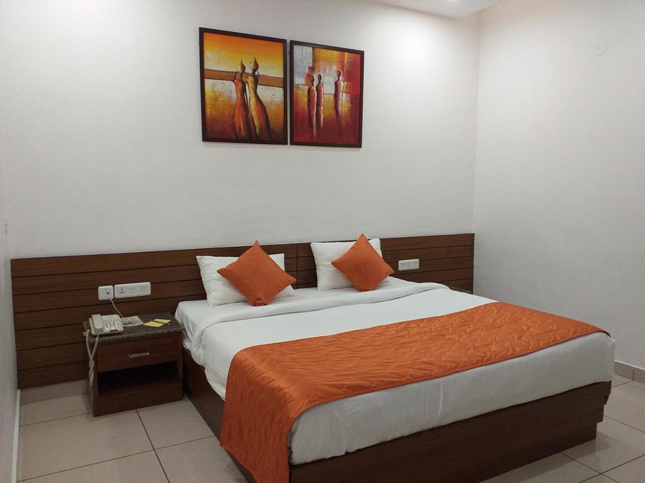 Nawāshahr Grand Hotel Nawanshahr מראה חיצוני תמונה