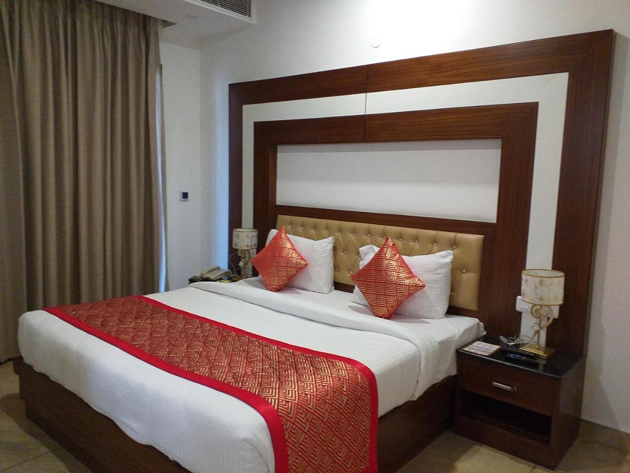 Nawāshahr Grand Hotel Nawanshahr מראה חיצוני תמונה