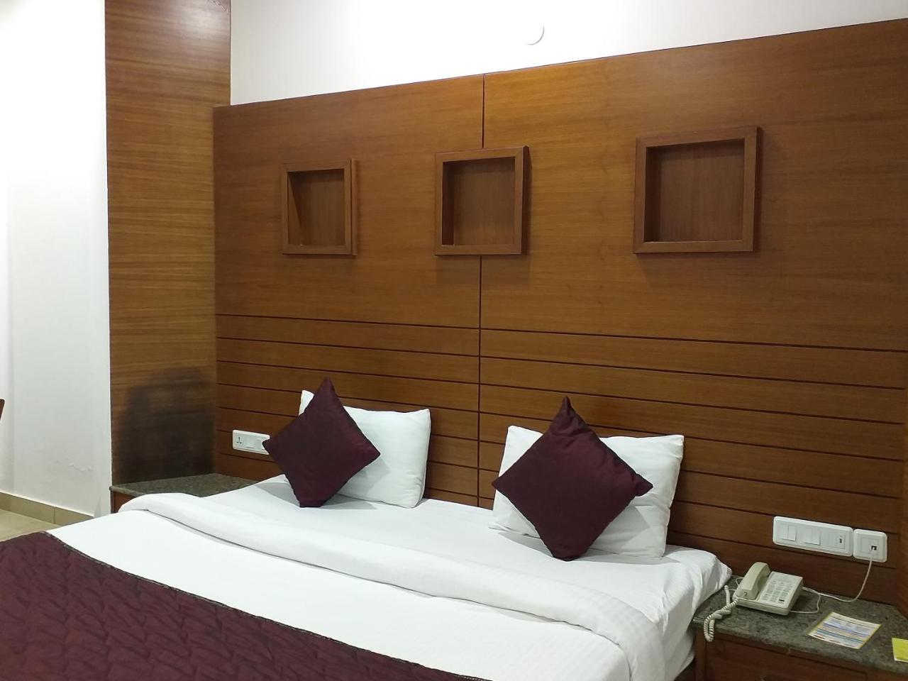 Nawāshahr Grand Hotel Nawanshahr מראה חיצוני תמונה