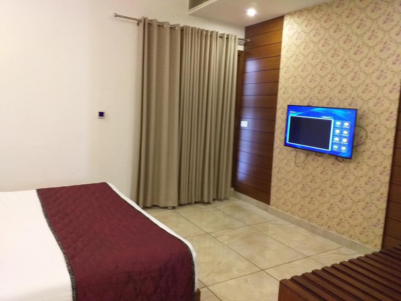 Nawāshahr Grand Hotel Nawanshahr מראה חיצוני תמונה