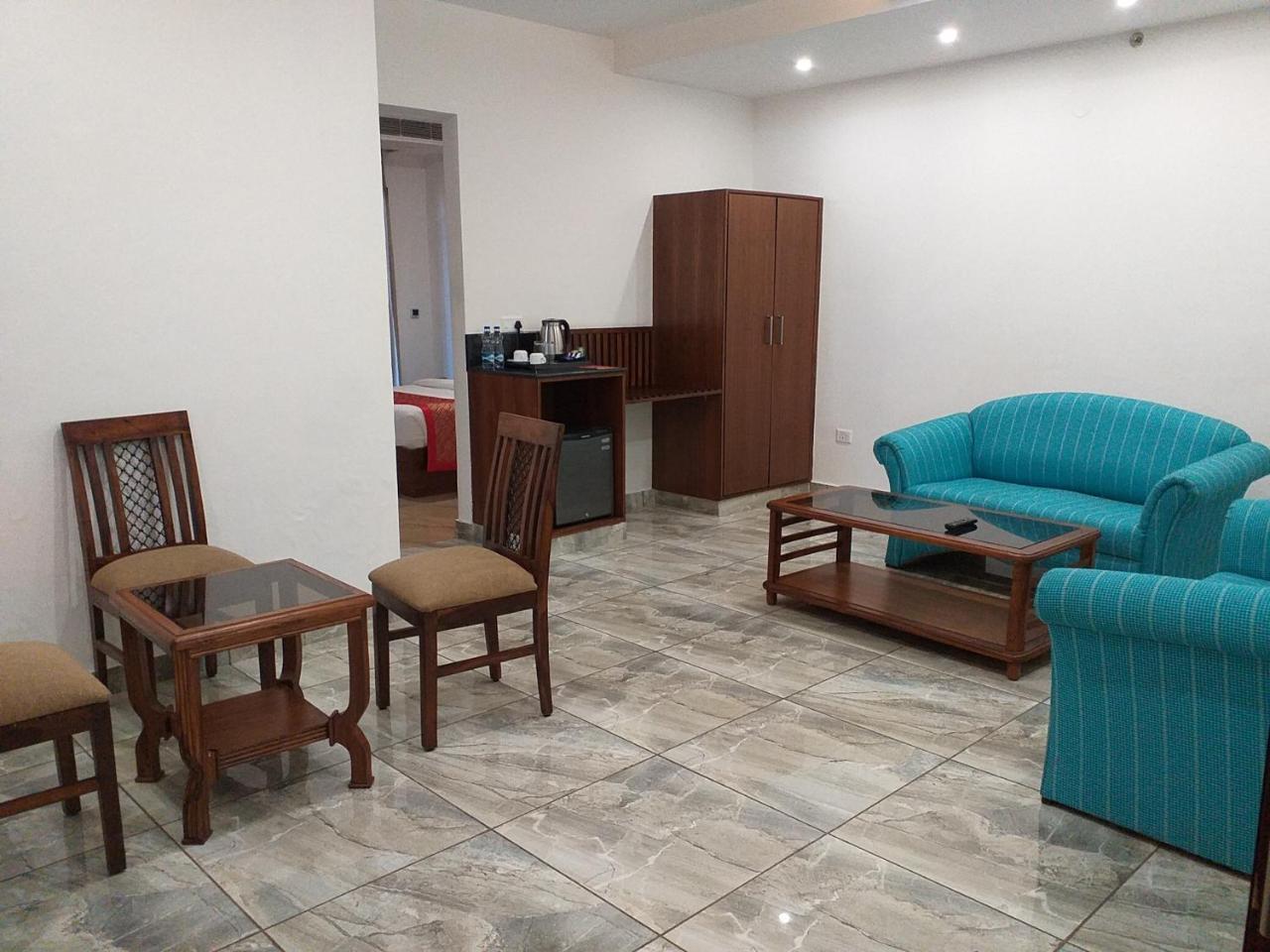 Nawāshahr Grand Hotel Nawanshahr מראה חיצוני תמונה