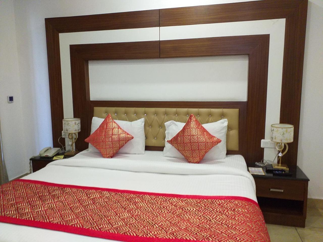 Nawāshahr Grand Hotel Nawanshahr מראה חיצוני תמונה